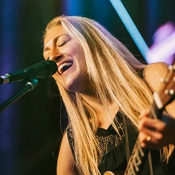 Portrait-Foto von Sarah Georg